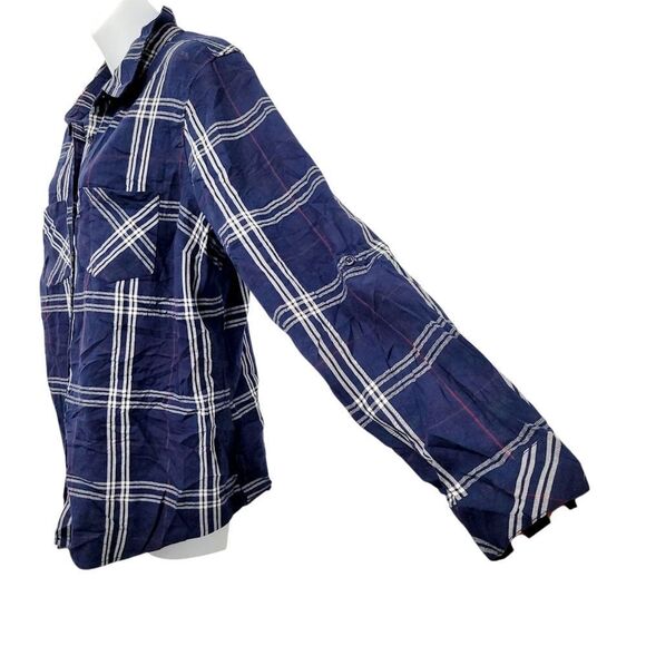 2/$20 Reitmans Navy Blue Plaid Pattern Buttons Down Shirt Top Size: XXL - Picture 3 of 8